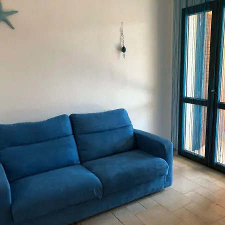 Attico Stefania 维拉西米乌斯